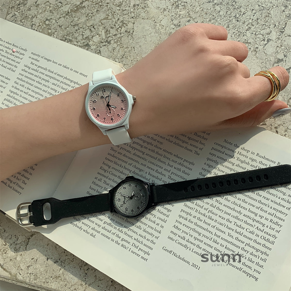 Asiya Gradient Silicone Watch [2GB3MSWC]