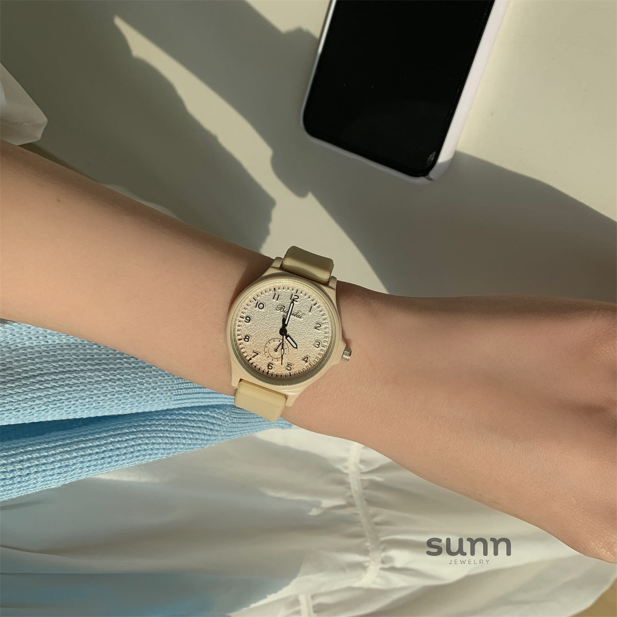 Asiya Gradient Silicone Watch [QY9S9QLI]