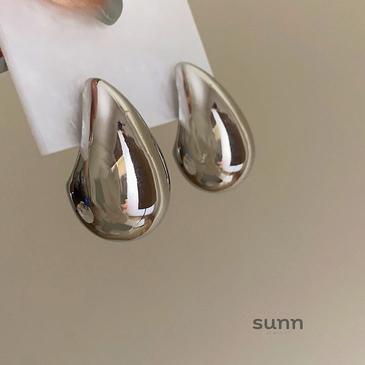 Asiya Sculptural Drop Earrings [RL5O67LL]