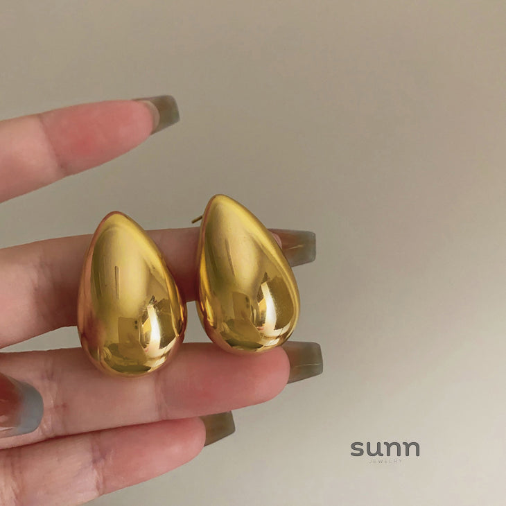 Asiya Sculptural Drop Earrings [36C62UO7]