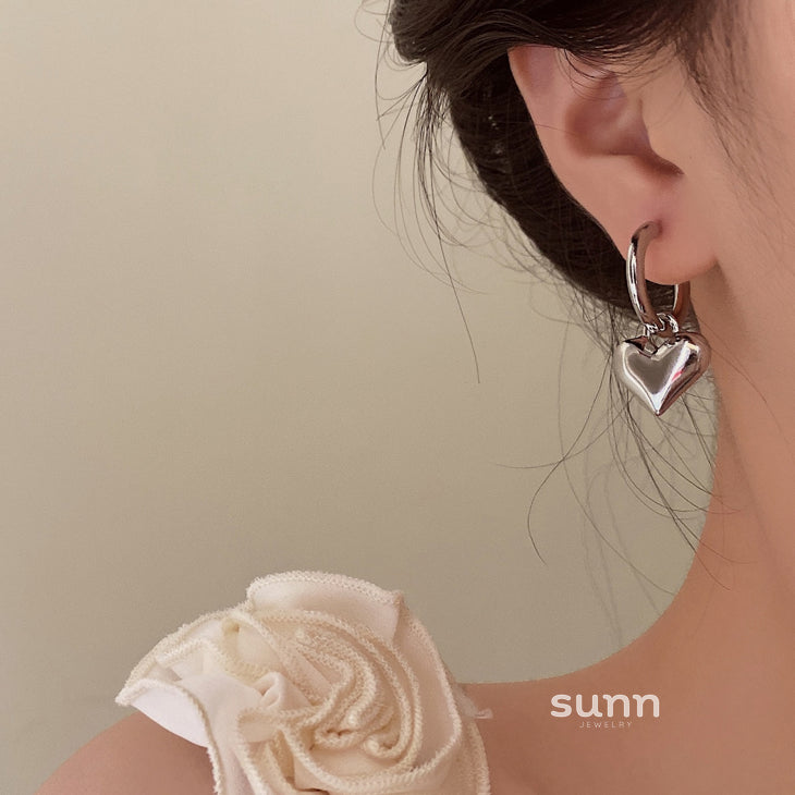 Aspen Silver Heart Hoops [7GPZ54RU]