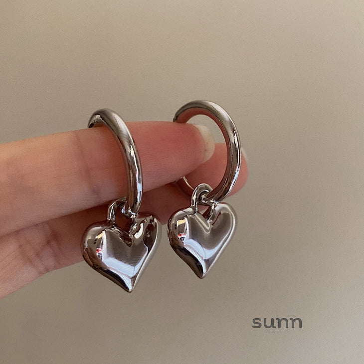 Aspen Silver Heart Hoops [MOQFJ65I]