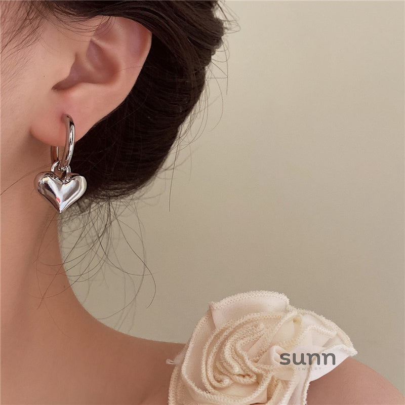 Aspen Silver Heart Hoops [WL7HFZEC]