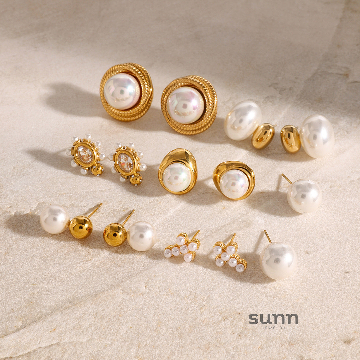 Aspyn Elegant Pearl Earring Set [8VMD1E8A]