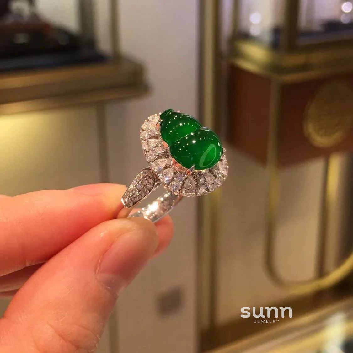Astoria Sparkling Gourd Ring