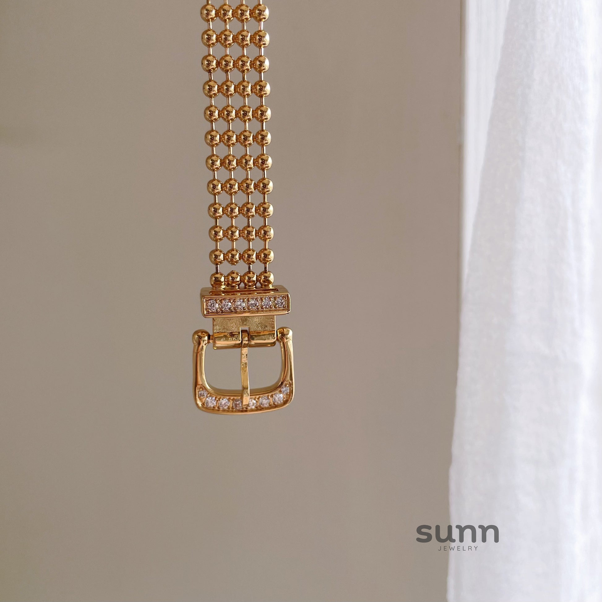 Astraea Golden Charm Watch [1U0B6B5S]