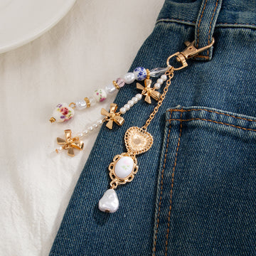 Atalie Pearl Bow Butterfly Keychain [04Y8ABS1]