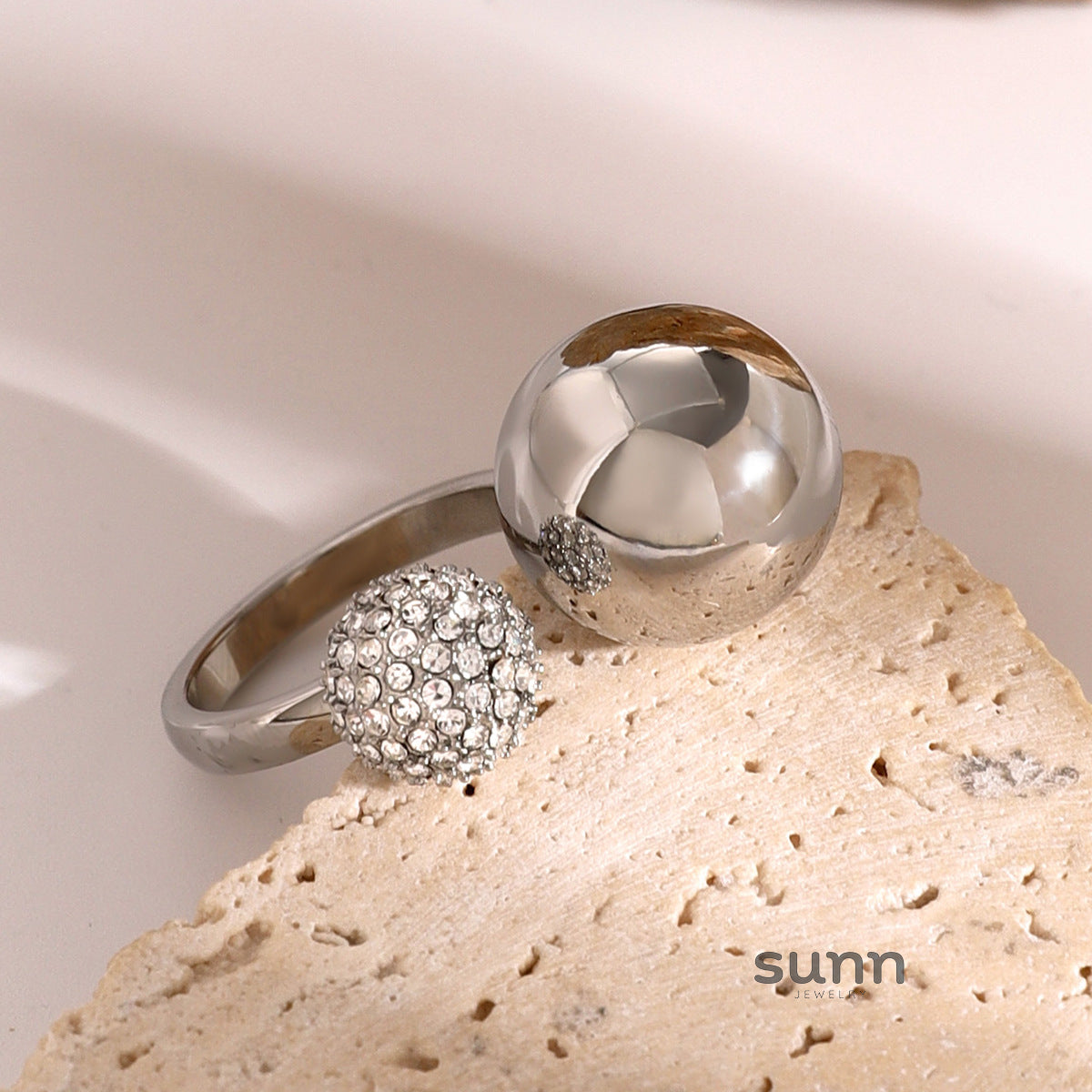 Atarah Rhinestone Inlay Ring [QOB2OSKX]