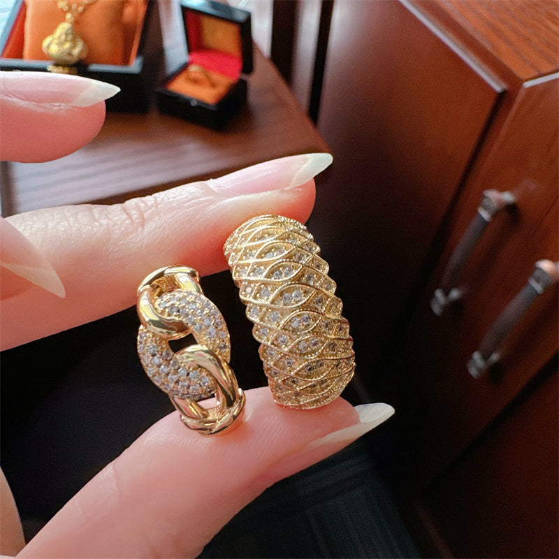 Athziri Gold Ripple Ring [QWZQU8WT]