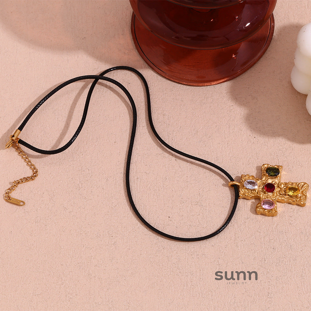Atlas Hammered Cross Cord Necklace [0U53ZJTH]