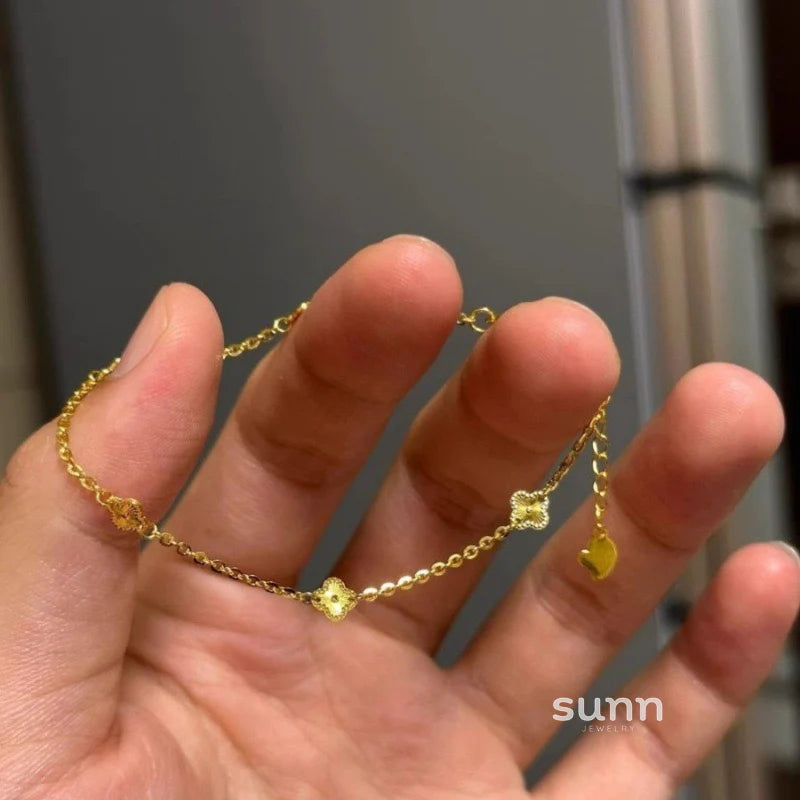 Atlee Delicate Clover Bracelet