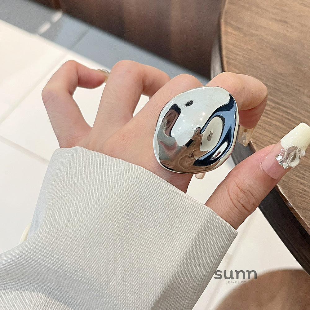 Aubree Oval Statement Ring [W7CVHWOE]