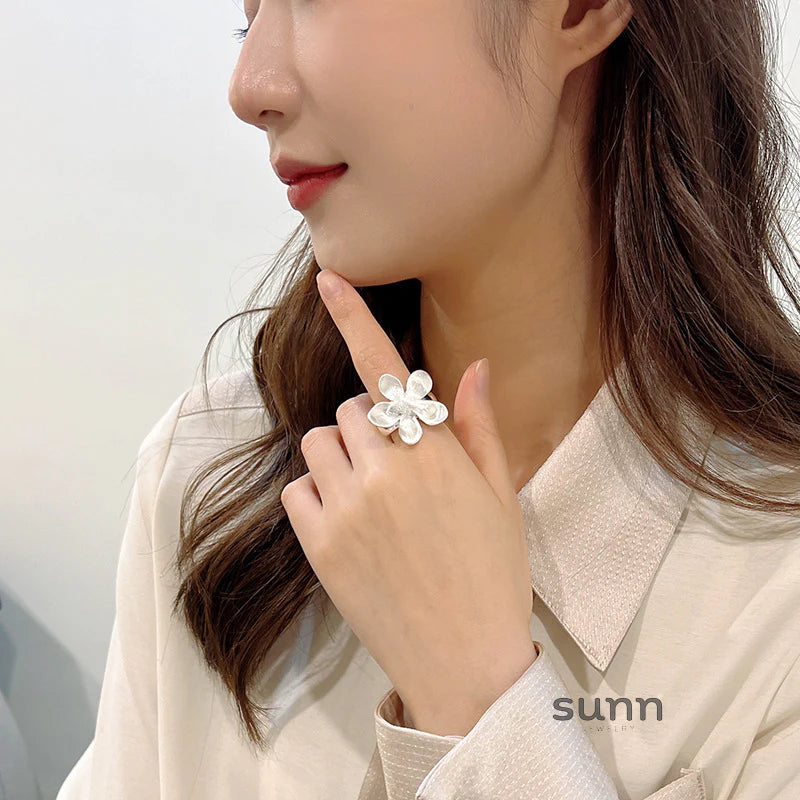 Aubrei Sculptural Flower Ring