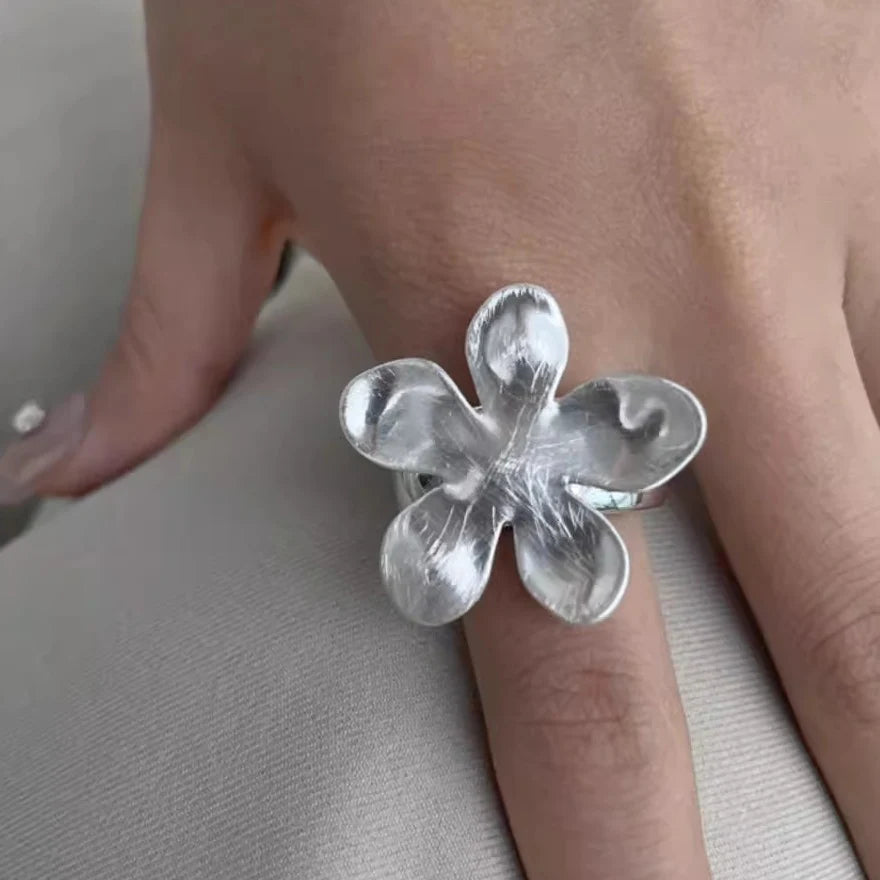 Aubrei Sculptural Flower Ring