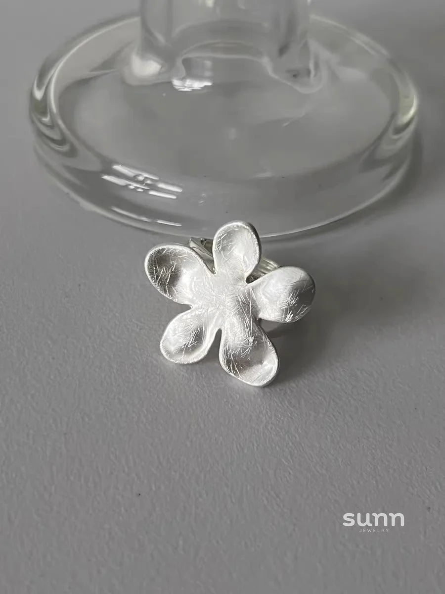 Aubrei Sculptural Flower Ring