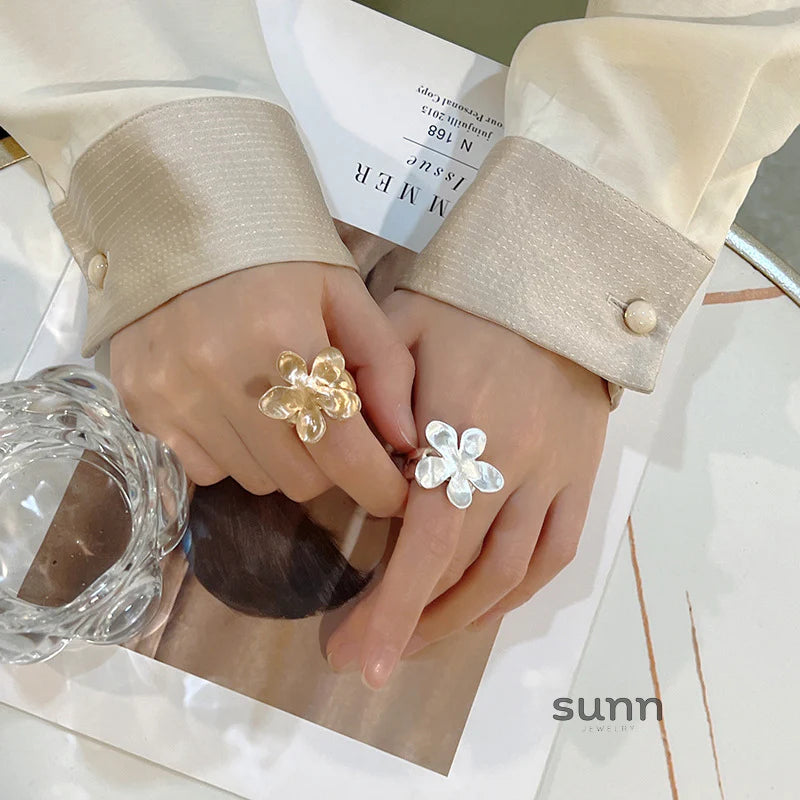 Aubrei Sculptural Flower Ring