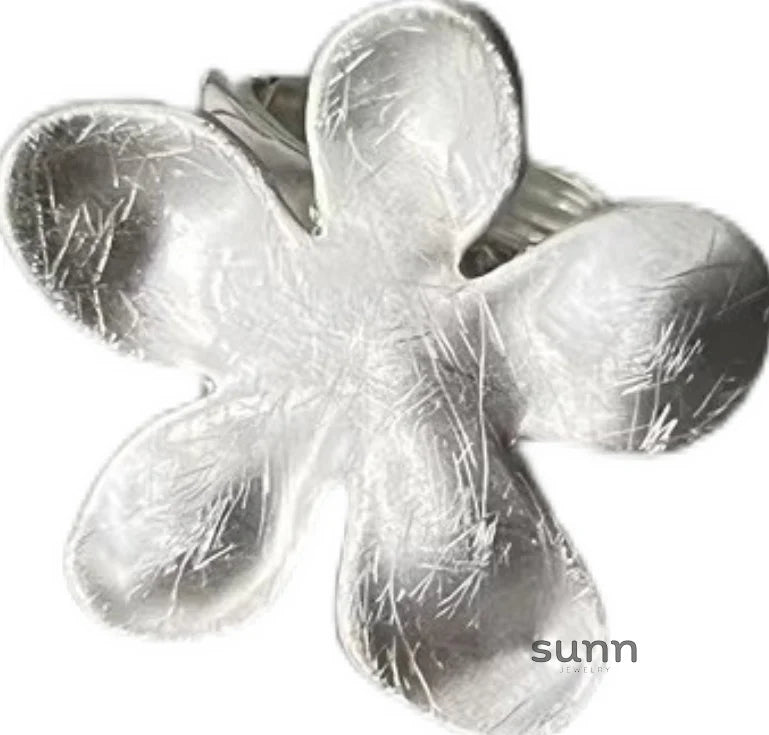 Aubrei Sculptural Flower Ring