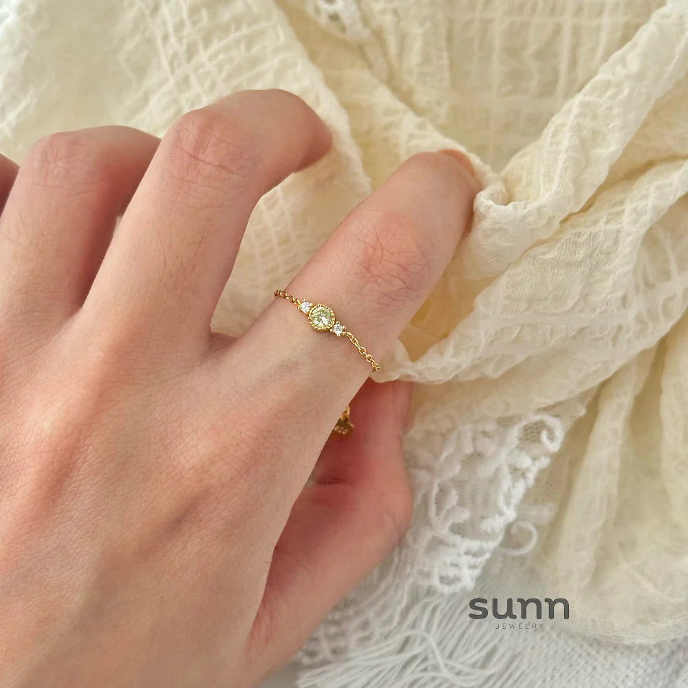 Aubreigh Dainty Olive Chain Ring