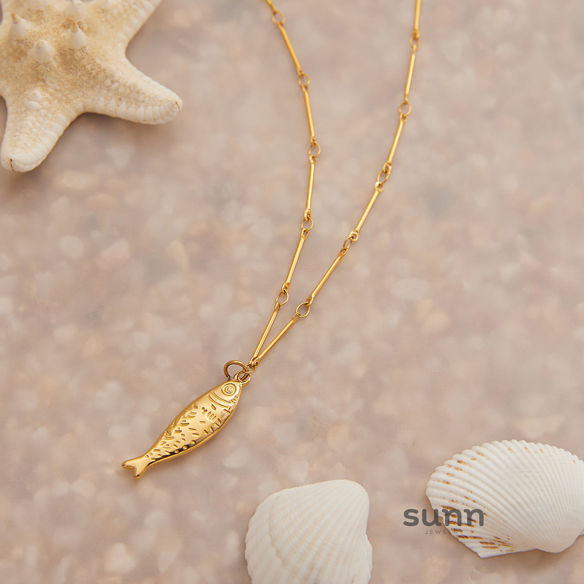 Aubrianna Ocean Fish Necklace [QX7WJAHX]