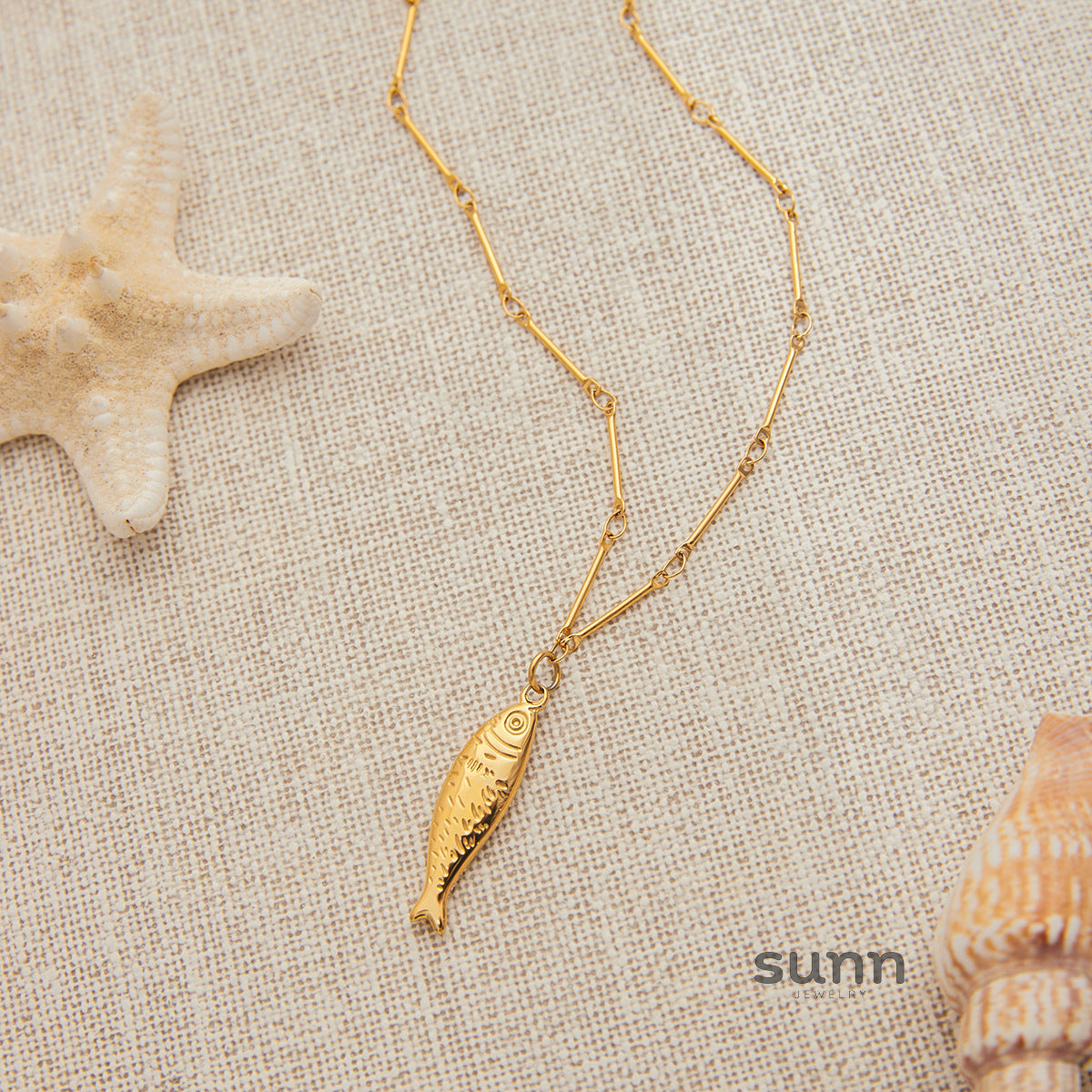 Aubrianna Ocean Fish Necklace [UE32JB8D]