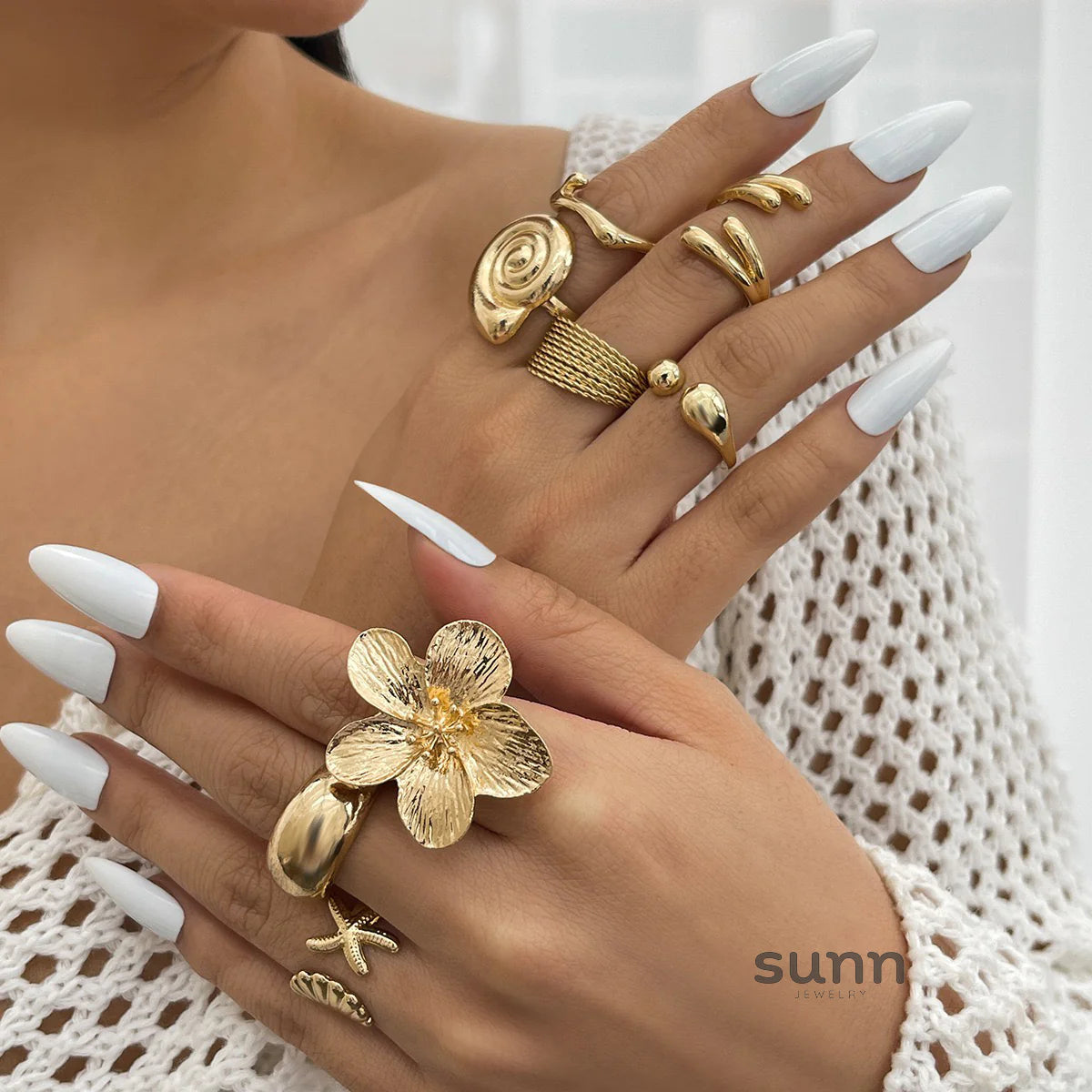 Aubriee Floral Marine Ring Set