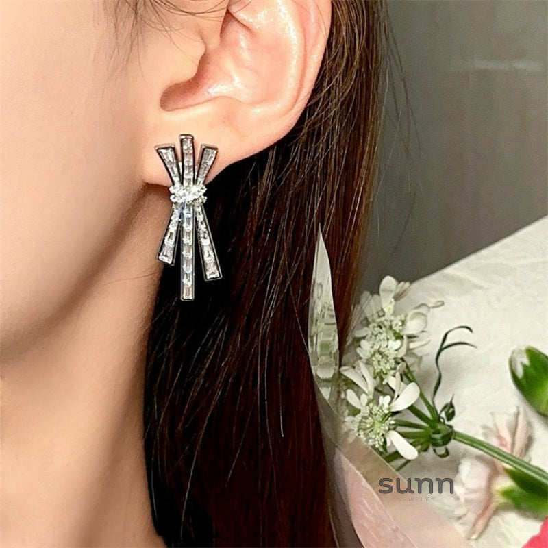 Aubryn Zircon Bow Jewelry [1JBSPD77]