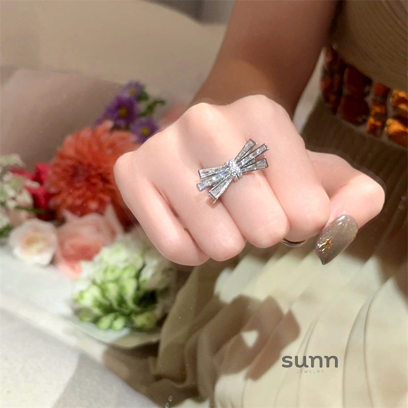 Aubryn Zircon Bow Jewelry [QS4WARK4]