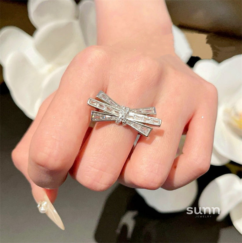 Aubryn Zircon Bow Jewelry [XXVEUA7B]