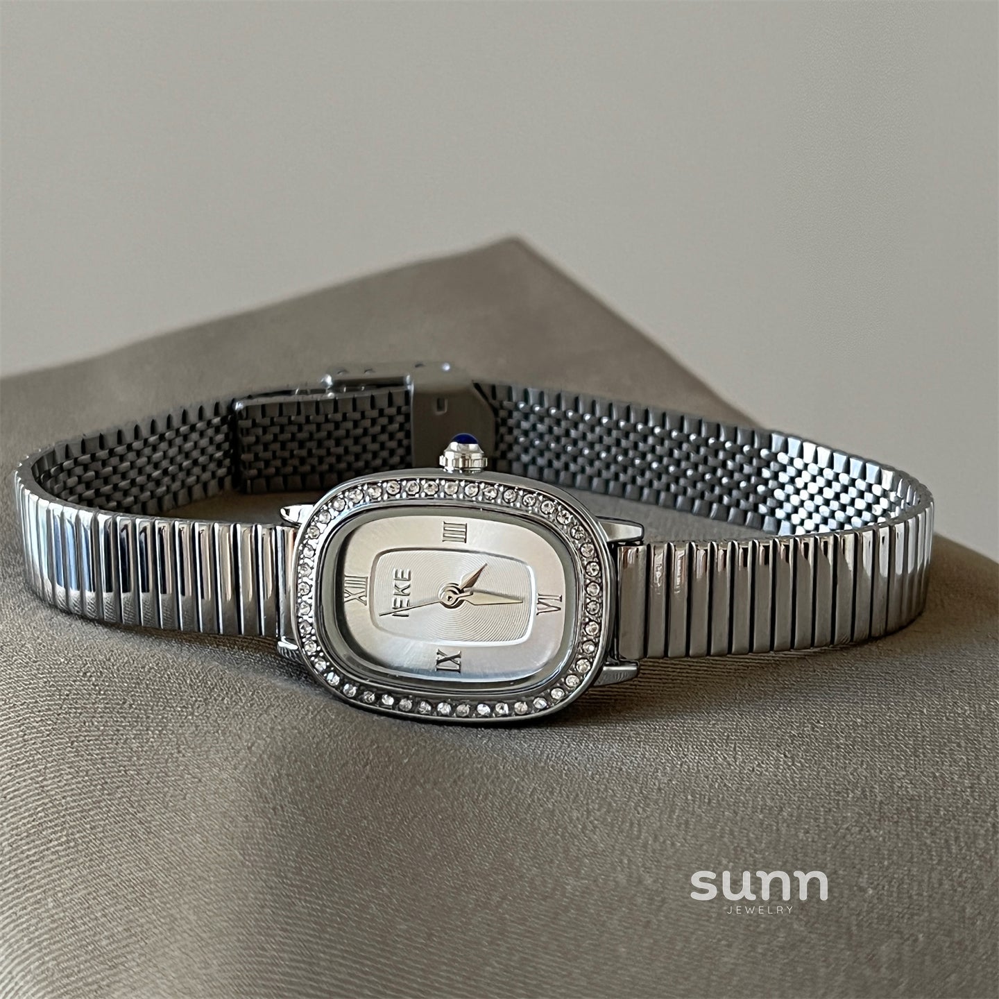 Auden Oval Sparkle Watch [BALW3YTD]