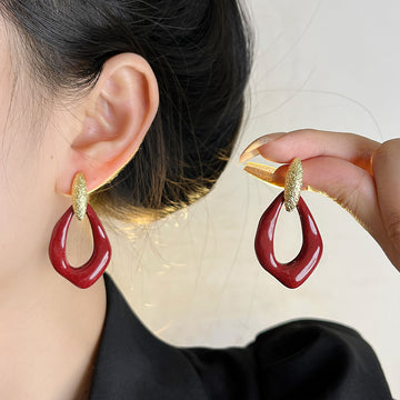 Audra Asymmetric Enamel Earrings [T1KQRHE5]