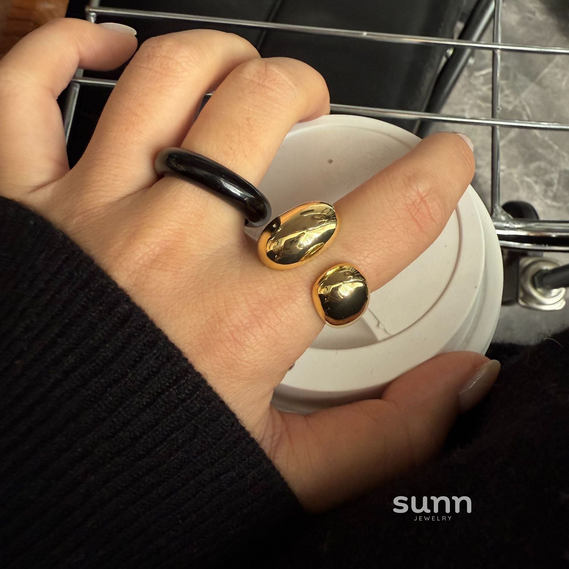 Audriana Asymmetric Open Ring [J0H4QV61]