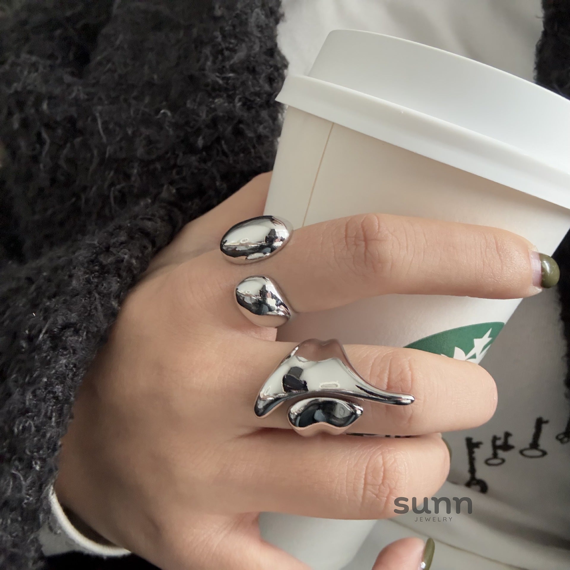 Audriana Asymmetric Open Ring [O8J4FXTX]