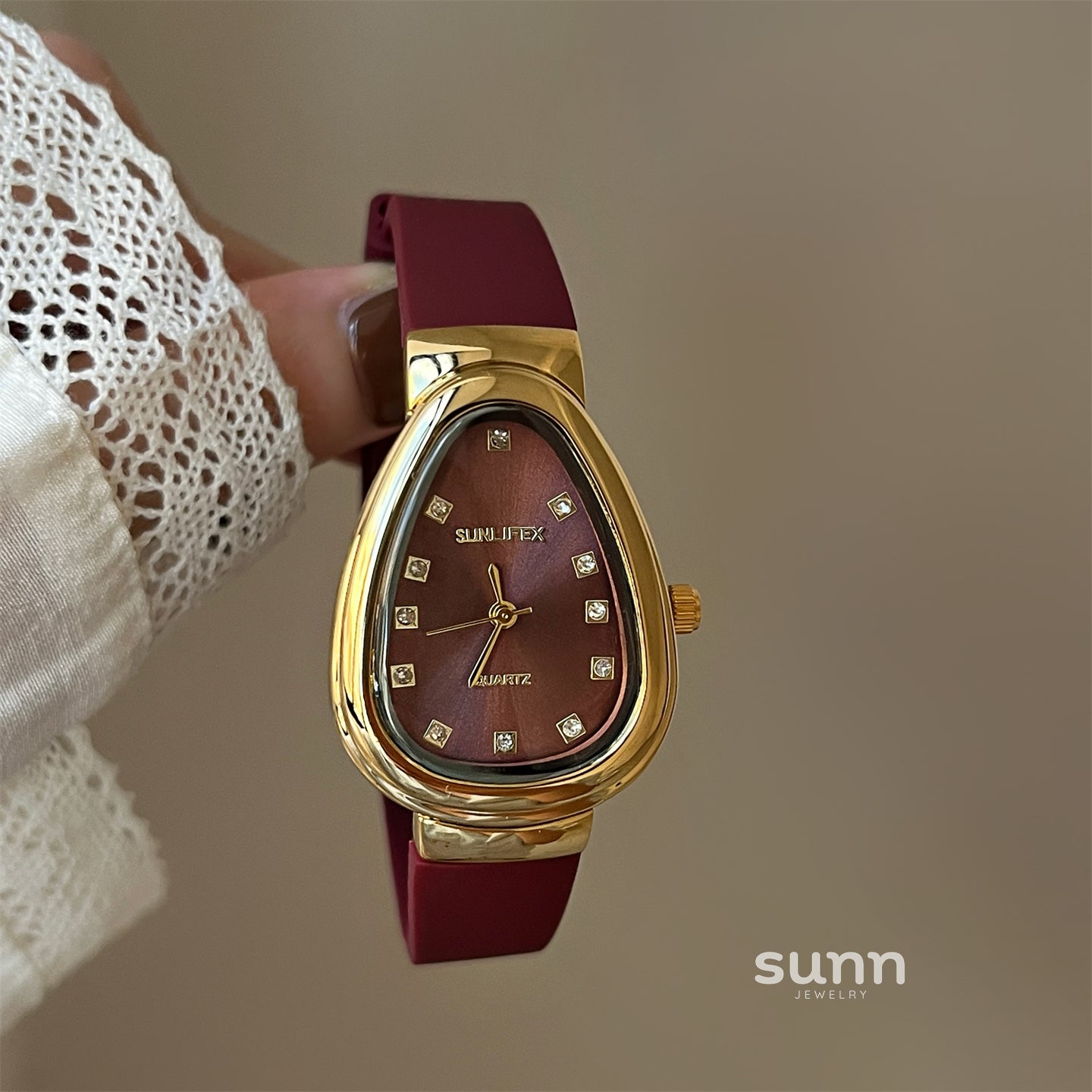 Audriana Serpent Charm Watch [NKVP412U]