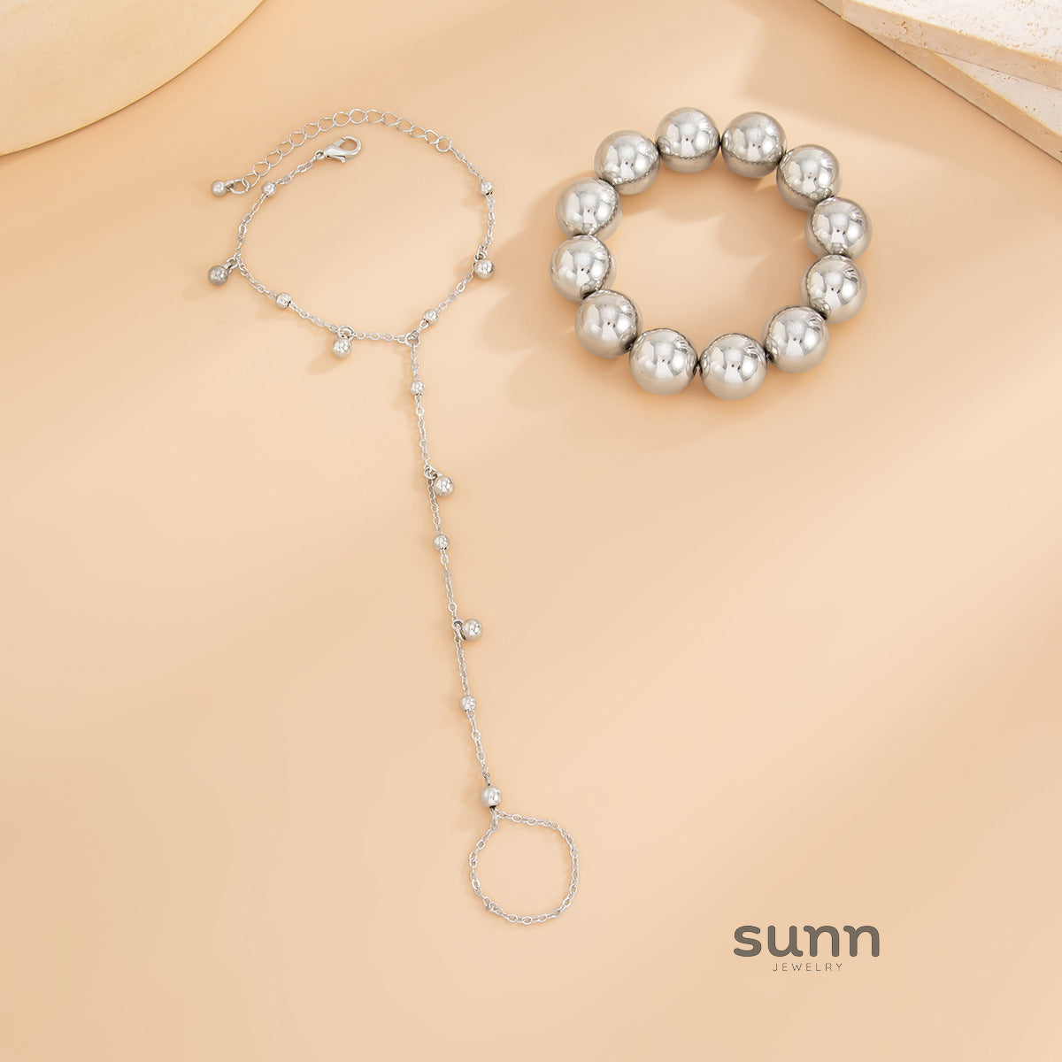 Aurie Geometric Hand Chain [XWUD15Q5]