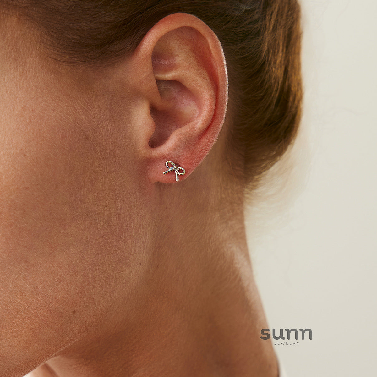 Aurorah Delicate Bow Ear Cuff Set [LDN4EBAS]