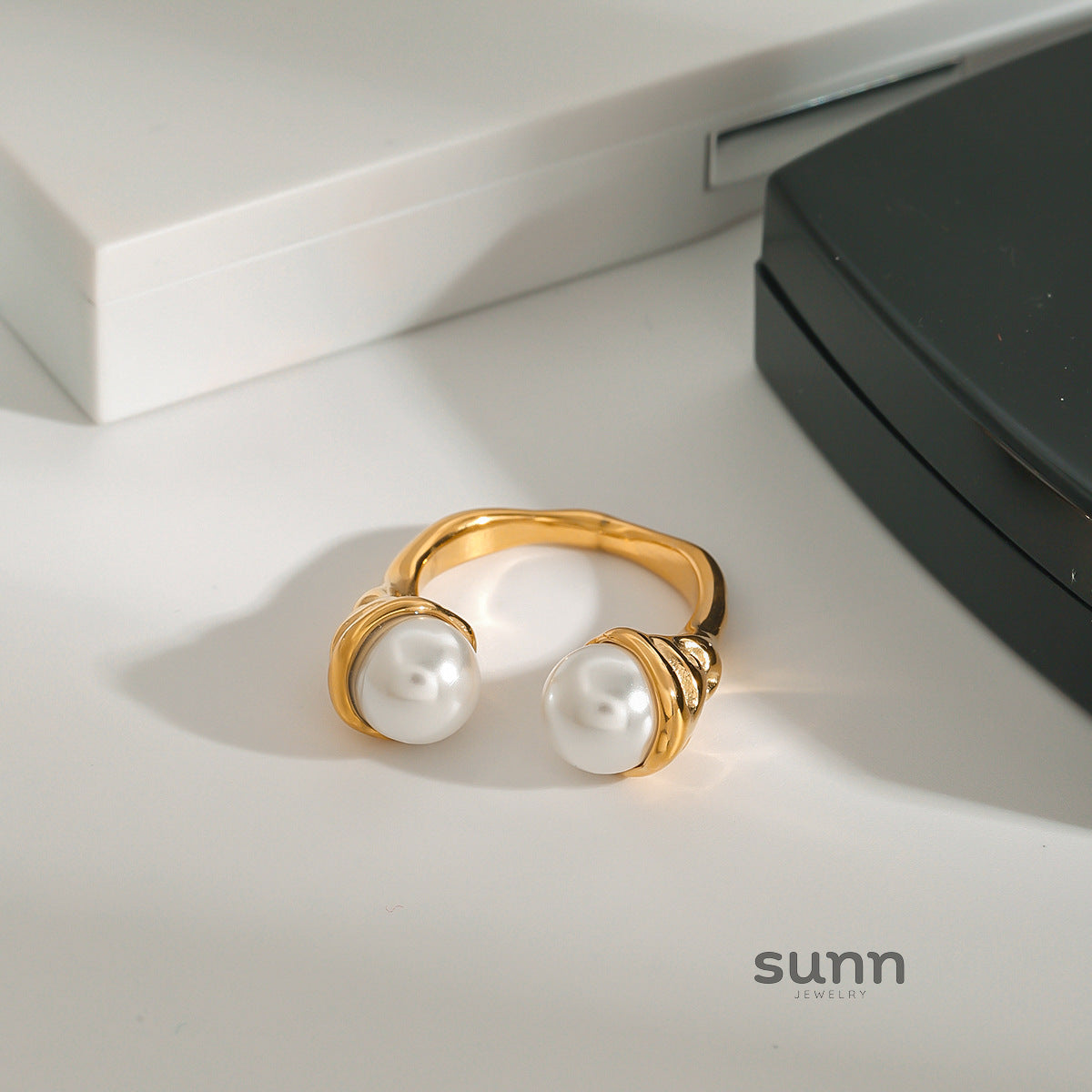 Austin Beaded Cross Ring [NUZ93ZBN]
