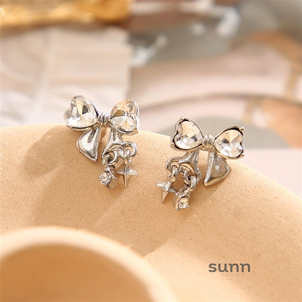 Avacyn Bow Stud Earrings [X88RVP3Y]