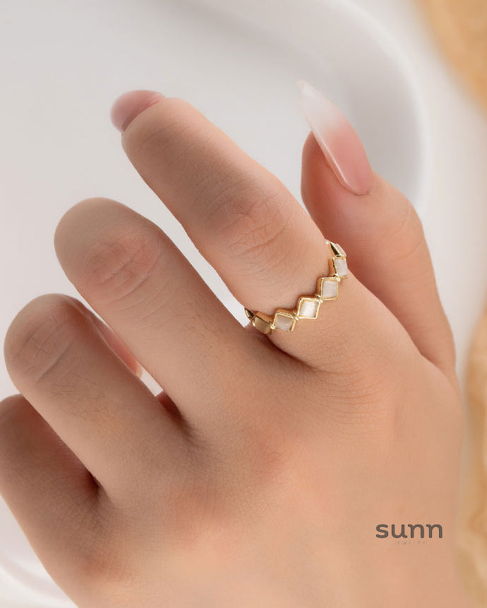 Avagrace Geometric Opal Ring [GGJEP0Y5]