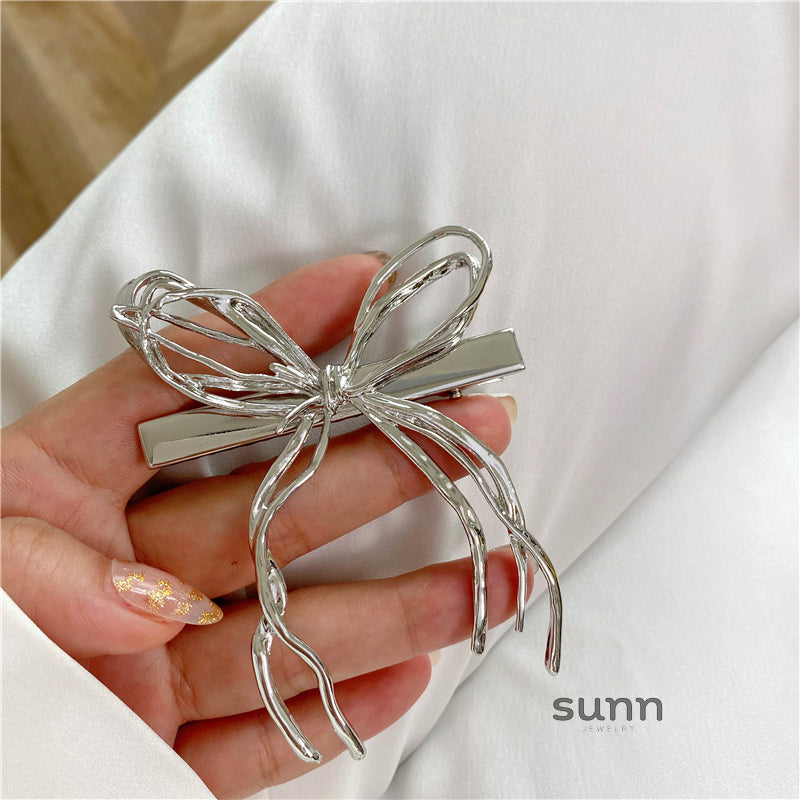 Avalee Rhinestone Bow Pin [CUY0X6K0]