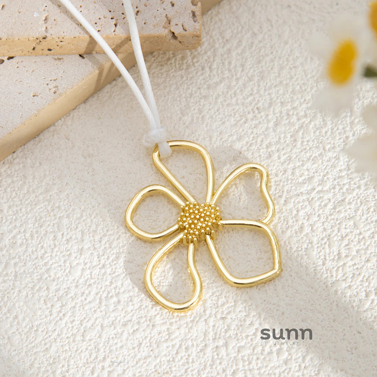 Avalina Gold Floral Choker