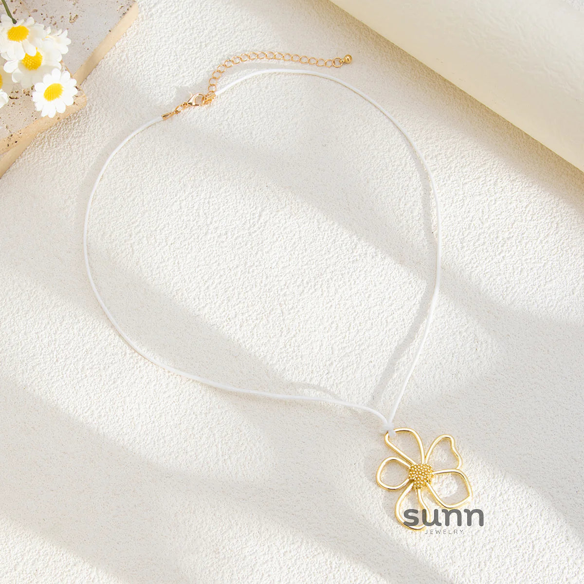 Avalina Gold Floral Choker
