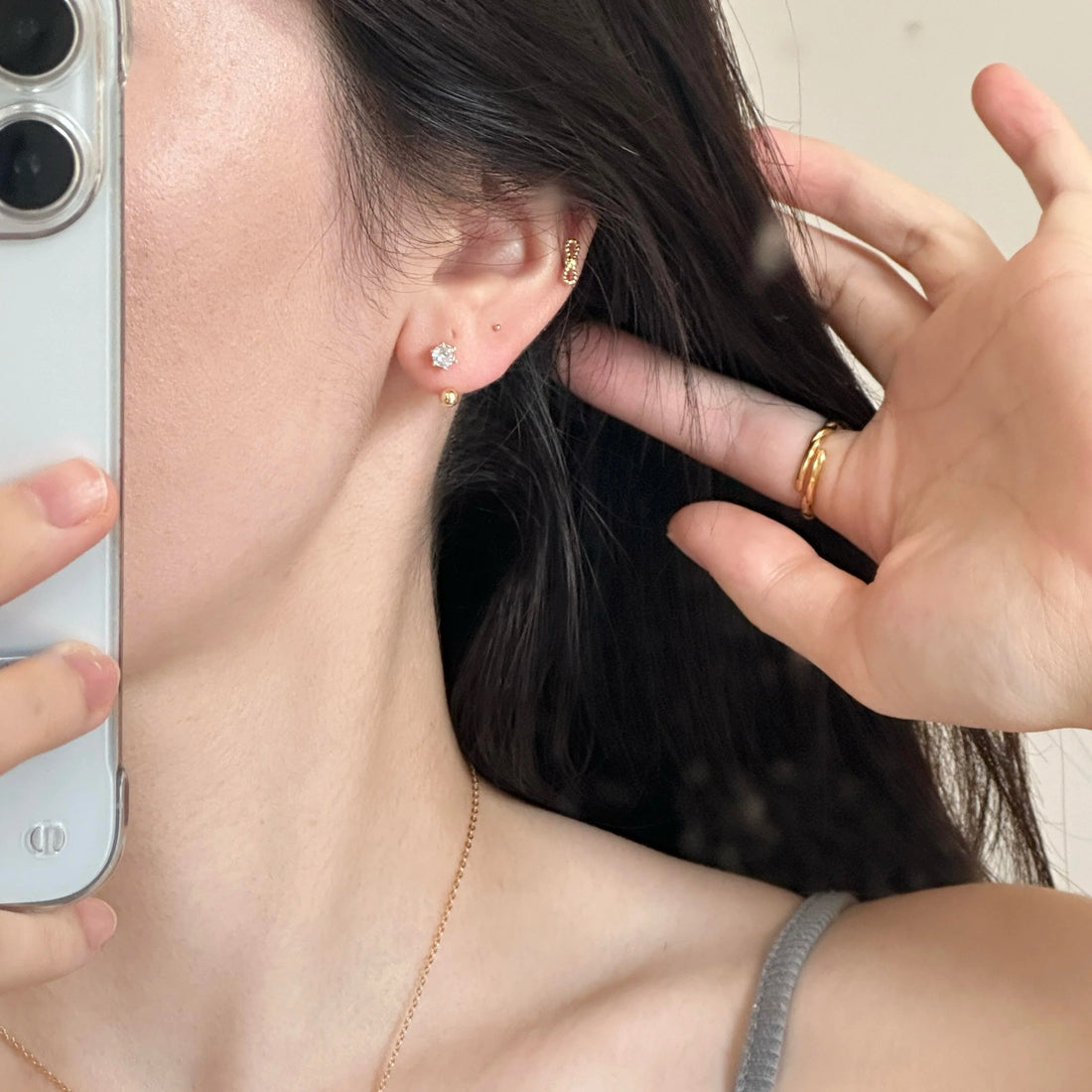 Avaline Delicate Stud Earring