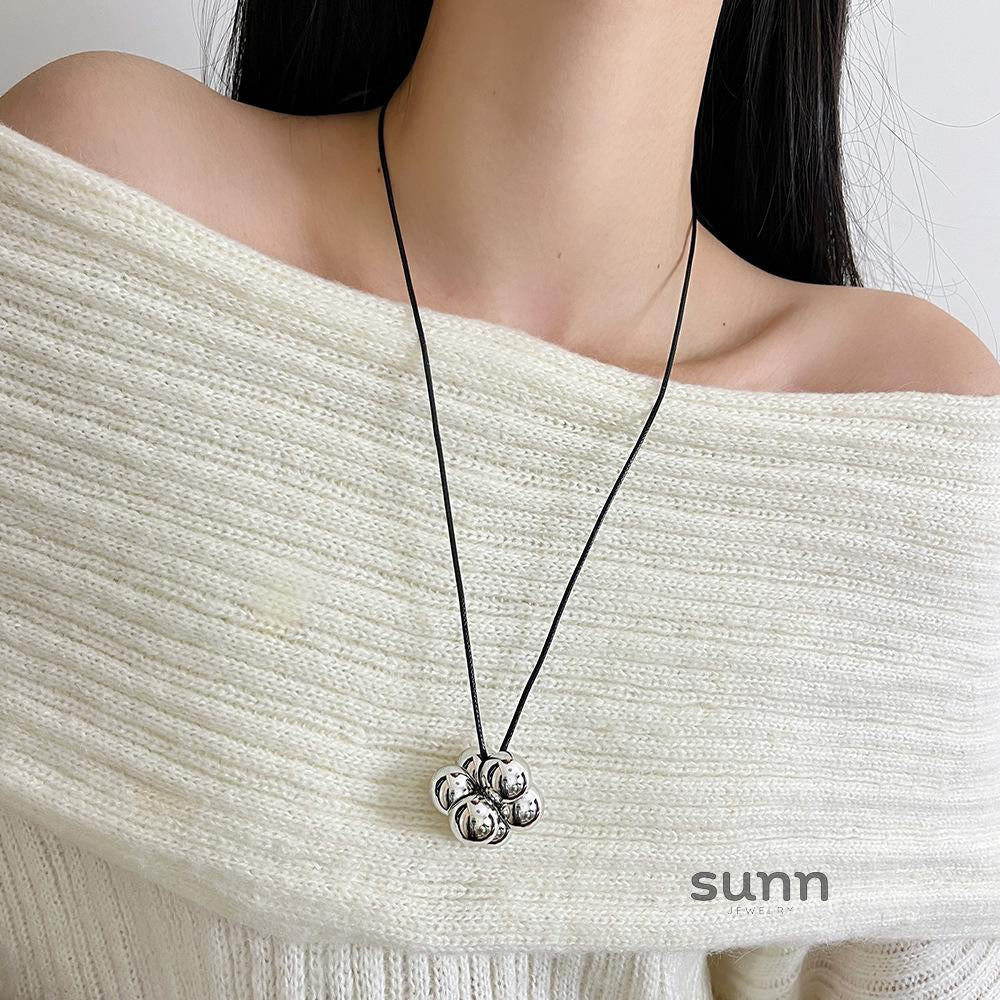 Avalon Grape Cluster Necklace [C89K84NU]