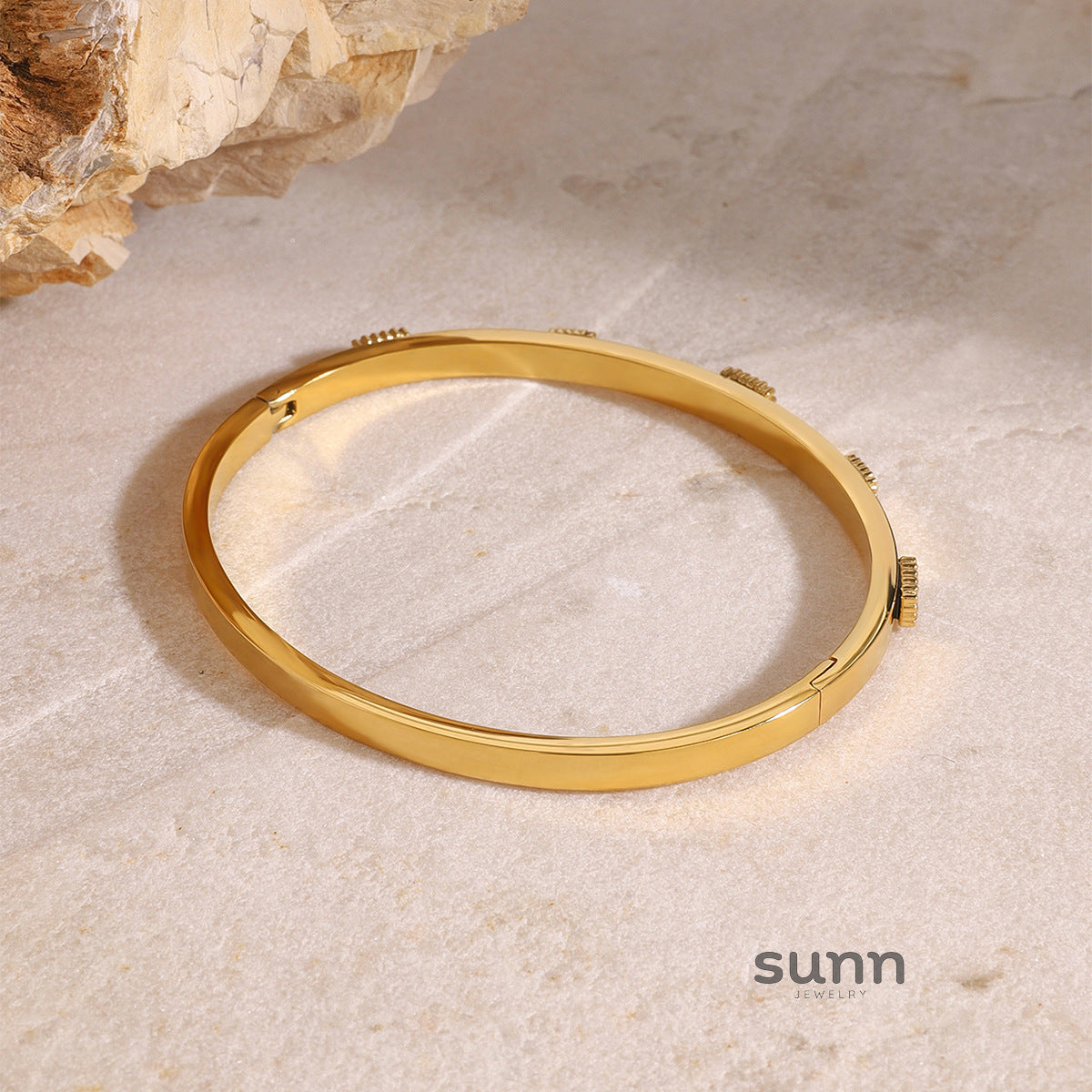 Avari Zircon Buckle Bracelet [R942BCZP]