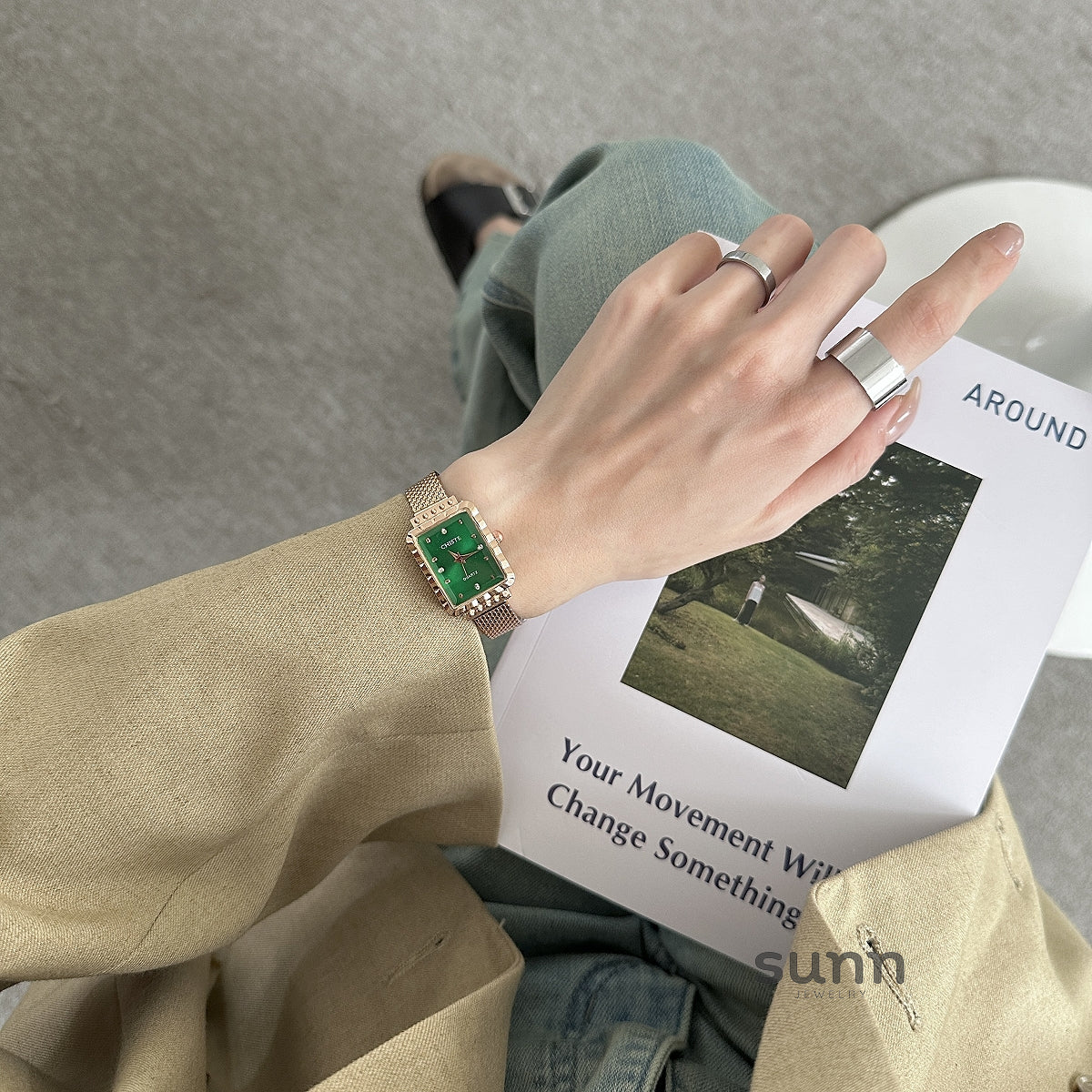 Avarose Elegant Rectangular Watch [HX2EDZE0]