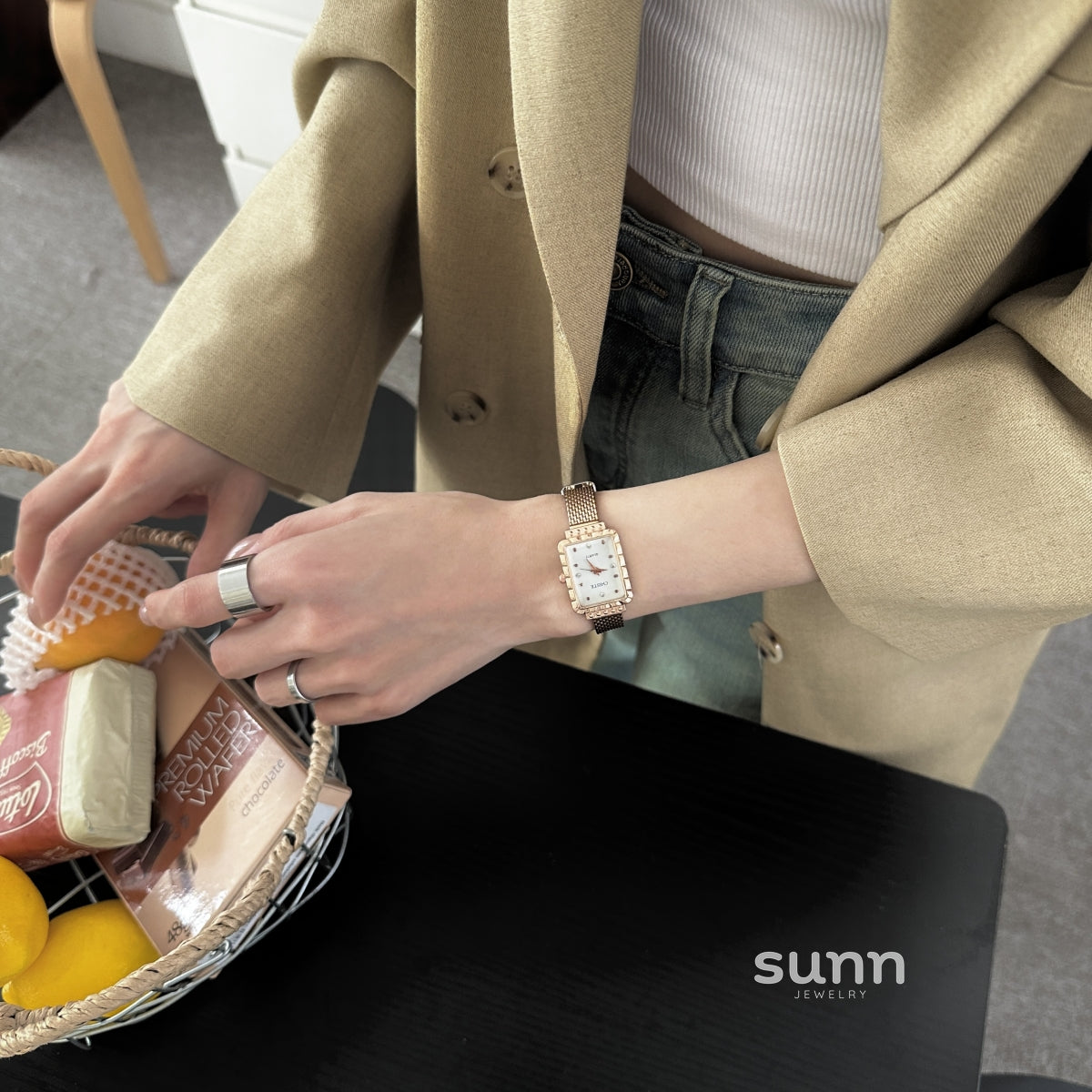 Avarose Elegant Rectangular Watch [YVDCJFKI]