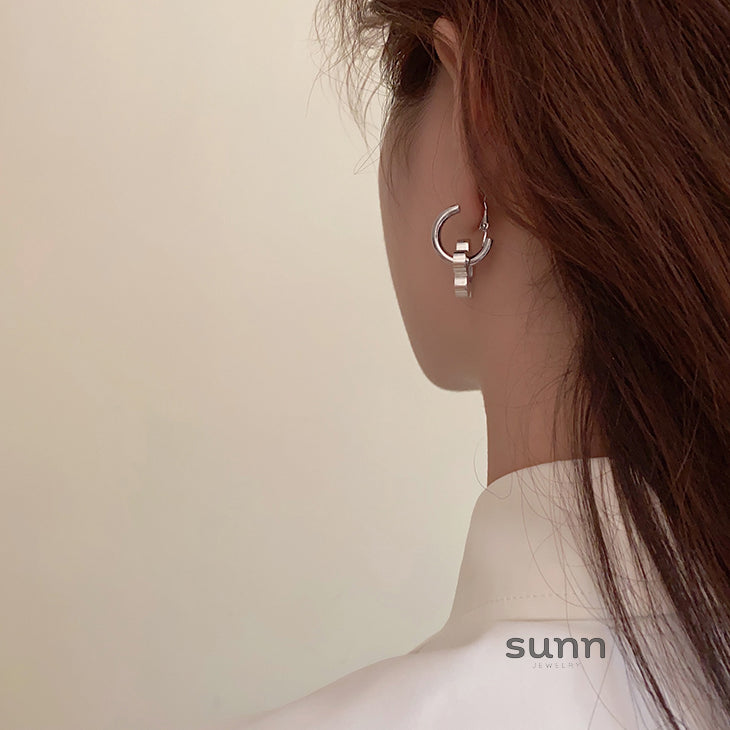 Avayah Floral Charm Earrings [XYB1S20D]