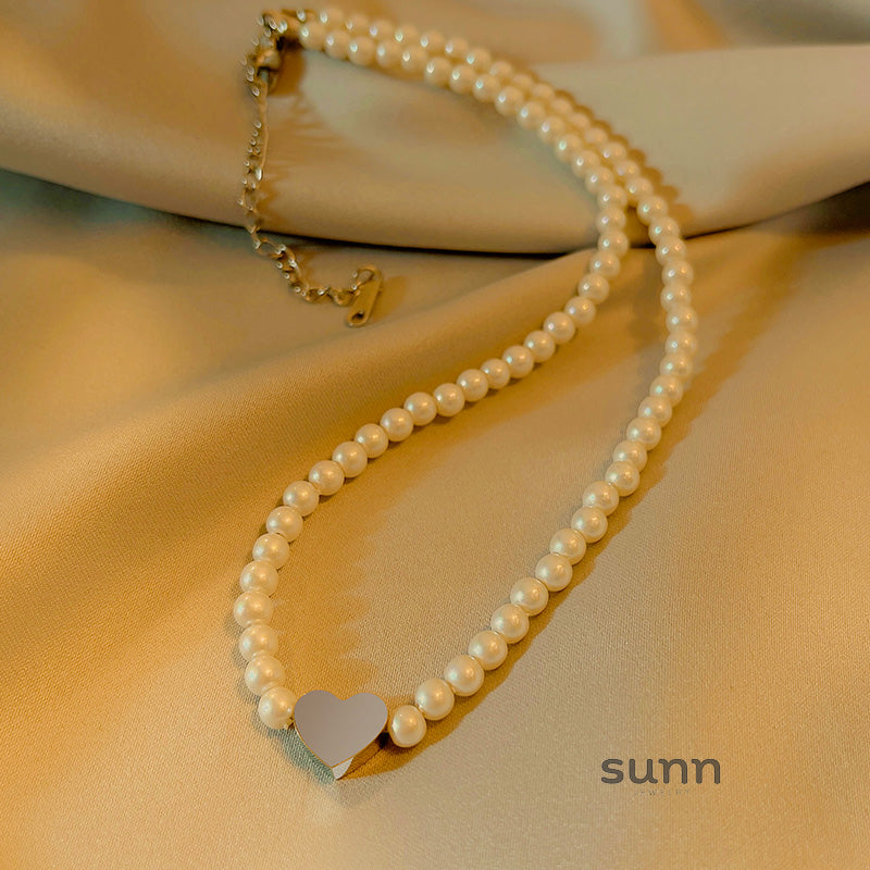 Avayah Pearl Heart Necklace [054A1XW6]