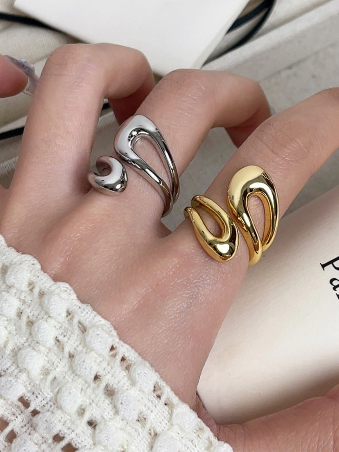 Avelyn Staggered Open Ring [RSCTNVAH]