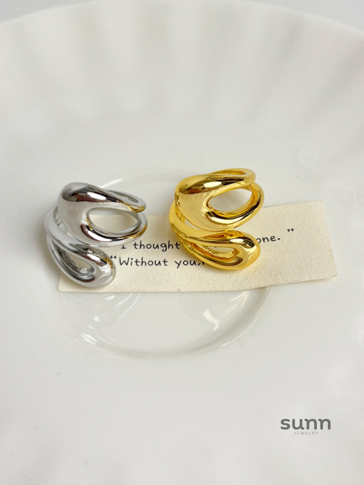 Avelyn Staggered Open Ring [REE3IP7U]